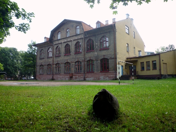 Budynek dawnej szkoły religijnej 