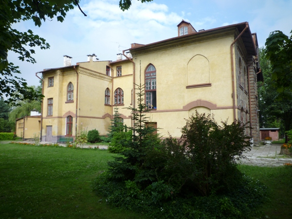 Budynek dawnej szkoły religijnej, fot. D.Stankiewicz 