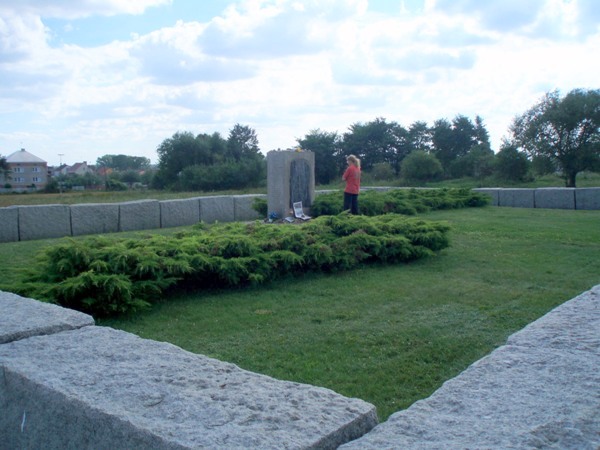 Jedwabne - Mogiła - pomnik, fot. D.Stankiewicz 2010